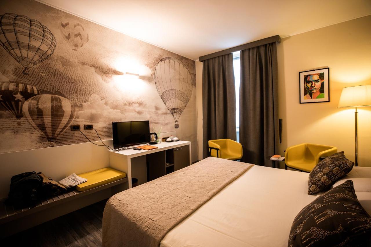 Hotel Palazzo Lovera クーネオ エクステリア 写真